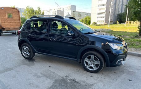 Renault Sandero II рестайлинг, 2021 год, 1 399 000 рублей, 7 фотография