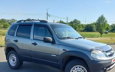 Chevrolet Niva I рестайлинг, 2011 год, 565 000 рублей, 9 фотография