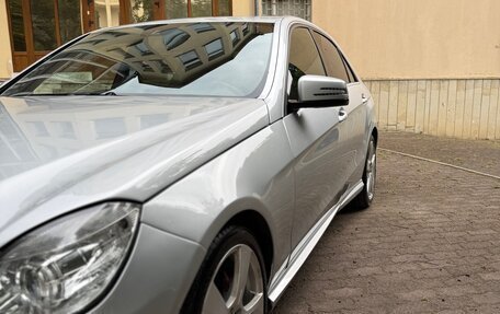 Mercedes-Benz E-Класс, 2010 год, 1 050 000 рублей, 4 фотография