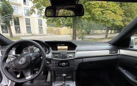 Mercedes-Benz E-Класс, 2010 год, 1 050 000 рублей, 12 фотография