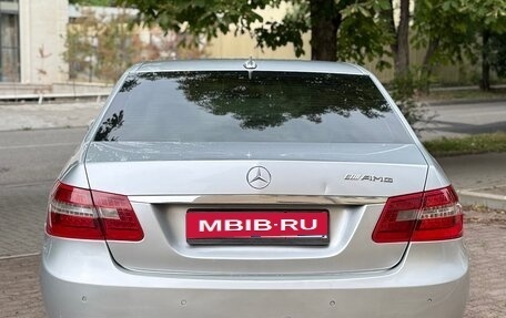 Mercedes-Benz E-Класс, 2010 год, 1 050 000 рублей, 6 фотография