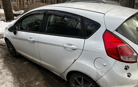 Ford Fiesta, 2016 год, 820 000 рублей, 2 фотография