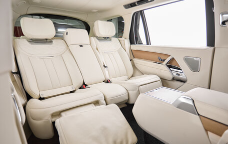 Land Rover Range Rover IV рестайлинг, 2024 год, 30 600 000 рублей, 30 фотография