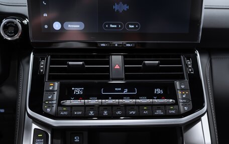 Toyota Land Cruiser, 2025 год, 12 700 000 рублей, 13 фотография