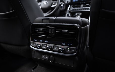 Toyota Land Cruiser, 2025 год, 12 700 000 рублей, 20 фотография