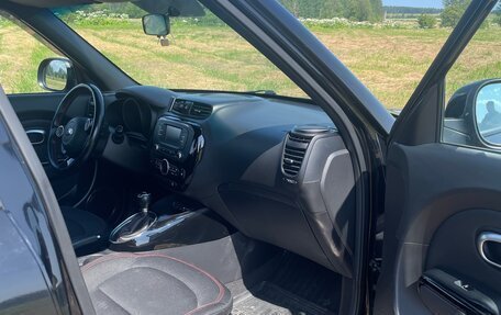 KIA Soul II рестайлинг, 2018 год, 1 775 000 рублей, 29 фотография