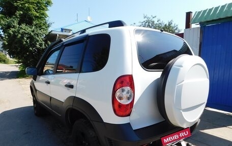 Chevrolet Niva I рестайлинг, 2019 год, 900 000 рублей, 5 фотография