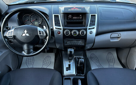 Mitsubishi Pajero Sport II рестайлинг, 2014 год, 2 050 000 рублей, 14 фотография