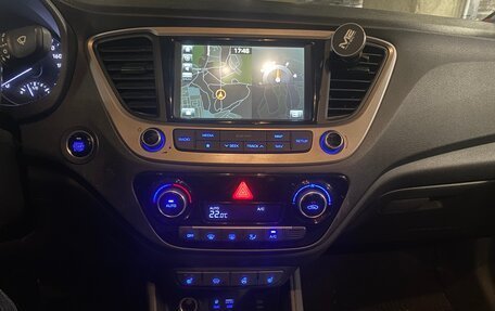 Hyundai Solaris II рестайлинг, 2018 год, 1 700 000 рублей, 14 фотография