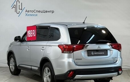 Mitsubishi Outlander III рестайлинг 3, 2016 год, 1 599 800 рублей, 14 фотография