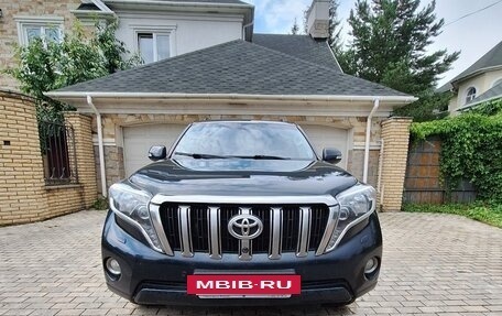 Toyota Land Cruiser Prado 150 рестайлинг 2, 2016 год, 3 890 000 рублей, 2 фотография