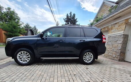 Toyota Land Cruiser Prado 150 рестайлинг 2, 2016 год, 3 890 000 рублей, 5 фотография