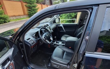 Toyota Land Cruiser Prado 150 рестайлинг 2, 2016 год, 3 890 000 рублей, 15 фотография