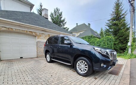 Toyota Land Cruiser Prado 150 рестайлинг 2, 2016 год, 3 890 000 рублей, 26 фотография