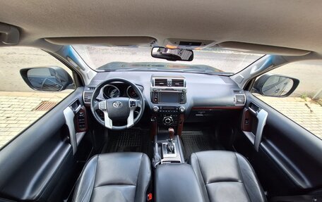 Toyota Land Cruiser Prado 150 рестайлинг 2, 2016 год, 3 890 000 рублей, 30 фотография
