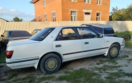 Toyota Crown, 1990 год, 550 000 рублей, 2 фотография
