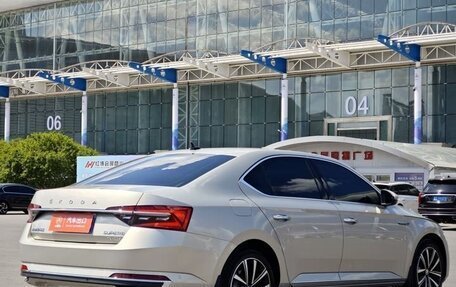 Skoda Superb III рестайлинг, 2021 год, 2 880 000 рублей, 5 фотография