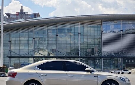 Skoda Superb III рестайлинг, 2021 год, 2 880 000 рублей, 4 фотография