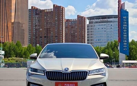 Skoda Superb III рестайлинг, 2021 год, 2 880 000 рублей, 7 фотография