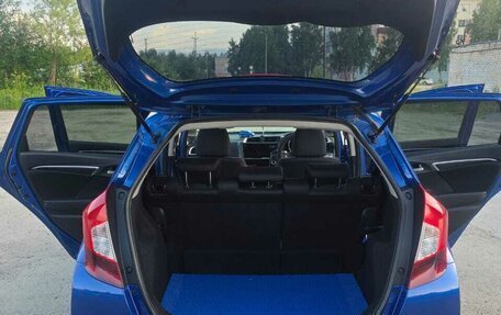 Honda Fit III, 2018 год, 1 400 000 рублей, 10 фотография
