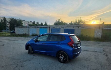Honda Fit III, 2018 год, 1 400 000 рублей, 14 фотография