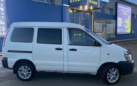 Toyota Town Ace III, 2004 год, 540 000 рублей, 3 фотография