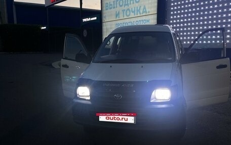 Toyota Town Ace III, 2004 год, 540 000 рублей, 10 фотография