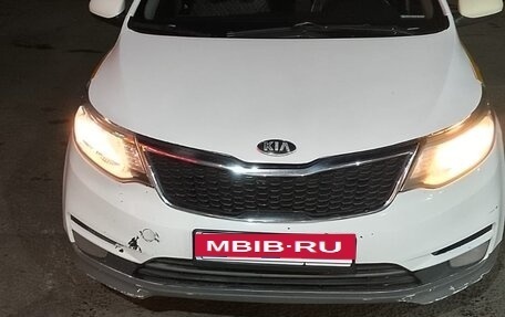 KIA Rio III рестайлинг, 2017 год, 600 000 рублей, 2 фотография