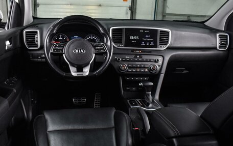 KIA Sportage IV рестайлинг, 2018 год, 1 999 000 рублей, 6 фотография