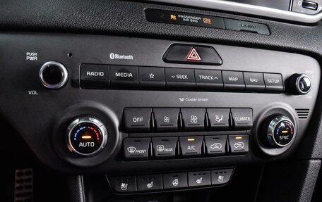 KIA Sportage IV рестайлинг, 2018 год, 1 999 000 рублей, 15 фотография