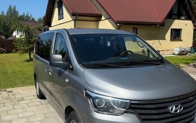 Hyundai H-1 II рестайлинг, 2019 год, 2 800 000 рублей, 1 фотография