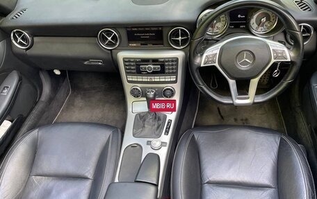Mercedes-Benz SLK-Класс, 2011 год, 1 800 000 рублей, 7 фотография