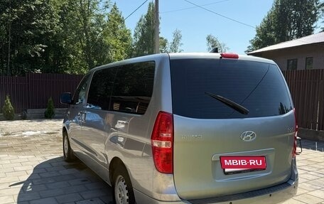 Hyundai H-1 II рестайлинг, 2019 год, 2 800 000 рублей, 10 фотография