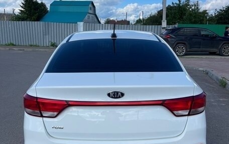 KIA Rio IV, 2018 год, 900 000 рублей, 4 фотография