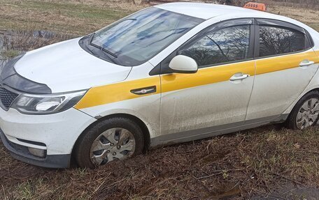 KIA Rio III рестайлинг, 2017 год, 700 000 рублей, 2 фотография