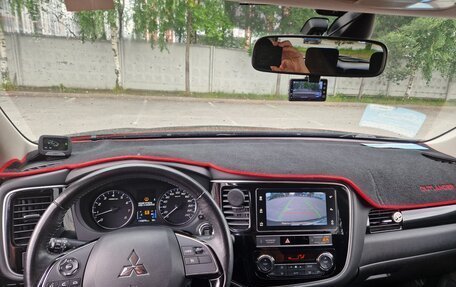 Mitsubishi Outlander III рестайлинг 3, 2019 год, 2 150 000 рублей, 1 фотография
