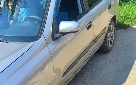 Nissan Almera, 2005 год, 300 000 рублей, 2 фотография