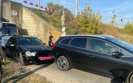Mercedes-Benz C-Класс, 2001 год, 300 000 рублей, 15 фотография