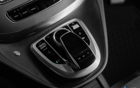 Mercedes-Benz V-Класс, 2017 год, 13 000 000 рублей, 13 фотография