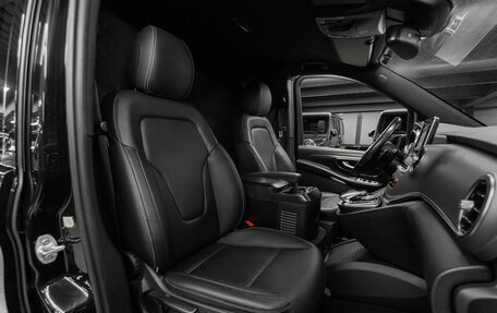 Mercedes-Benz V-Класс, 2017 год, 13 000 000 рублей, 15 фотография