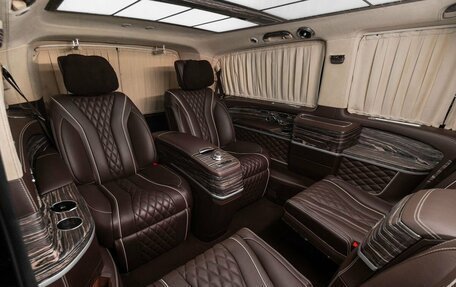 Mercedes-Benz V-Класс, 2017 год, 13 000 000 рублей, 17 фотография