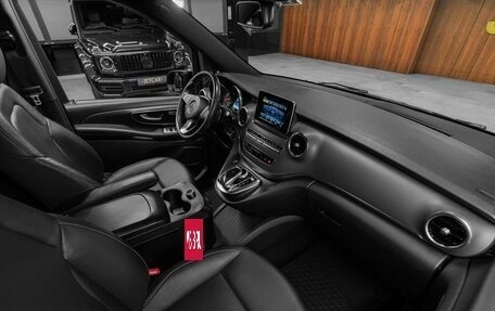 Mercedes-Benz V-Класс, 2017 год, 13 000 000 рублей, 16 фотография