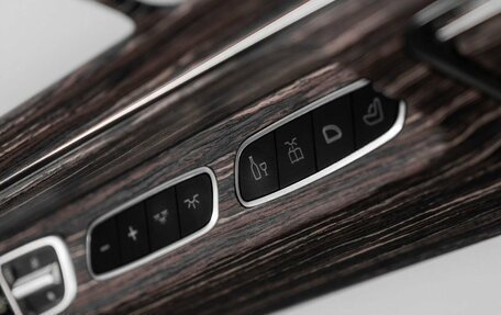 Mercedes-Benz V-Класс, 2017 год, 13 000 000 рублей, 30 фотография