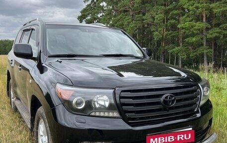 Toyota Land Cruiser 200, 2011 год, 3 680 000 рублей, 2 фотография