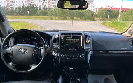 Toyota Land Cruiser 200, 2011 год, 3 680 000 рублей, 12 фотография