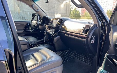 Toyota Land Cruiser 200, 2011 год, 3 680 000 рублей, 13 фотография
