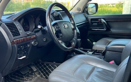 Toyota Land Cruiser 200, 2011 год, 3 680 000 рублей, 10 фотография