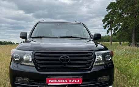 Toyota Land Cruiser 200, 2011 год, 3 680 000 рублей, 7 фотография