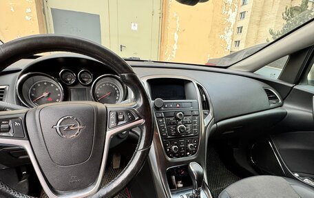 Opel Astra J, 2011 год, 650 000 рублей, 2 фотография