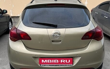 Opel Astra J, 2011 год, 650 000 рублей, 4 фотография